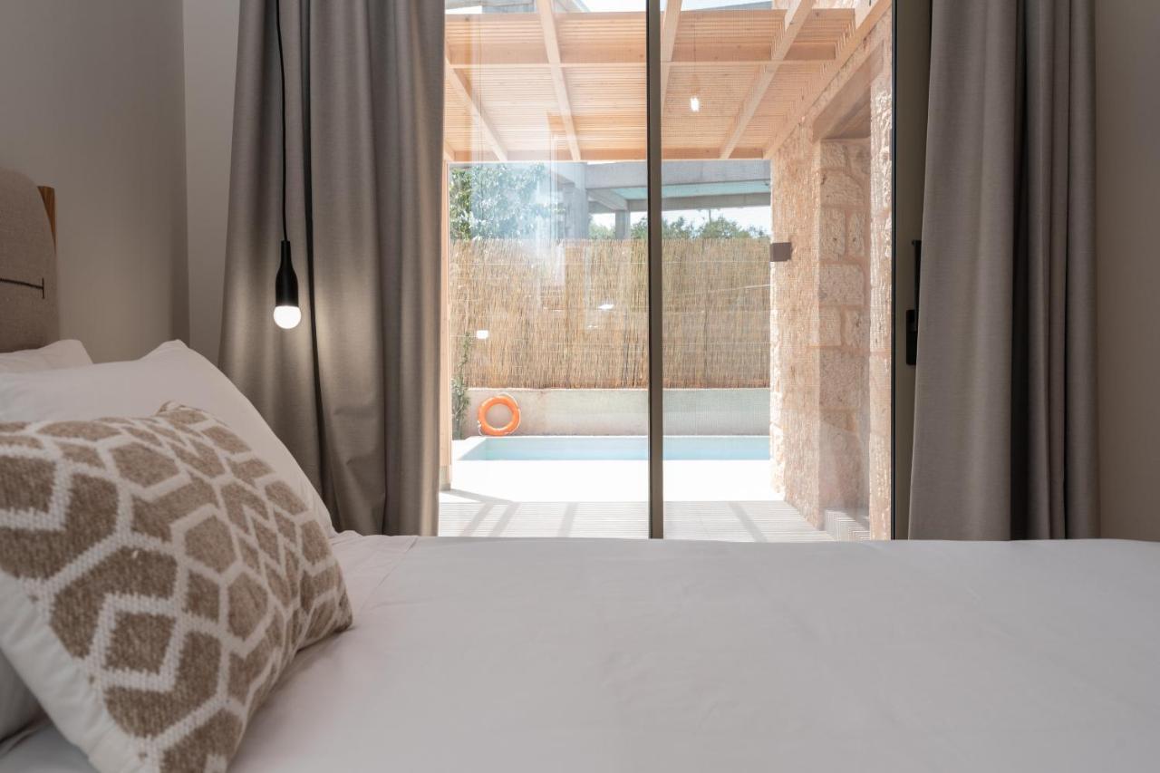 Papadria Villas - Modern Luxury Villas Near Kathisma Beach Tsoukaladhes Exterior photo